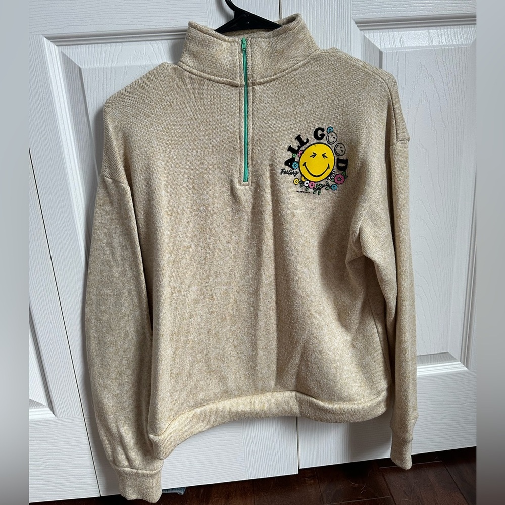 Quarter Zip sweatshirt. Size M.